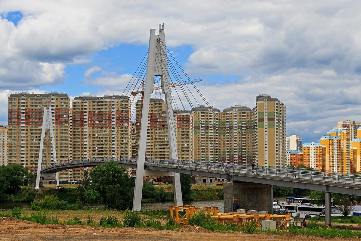 Пешеходный мост через Москву-реку в Красногорске